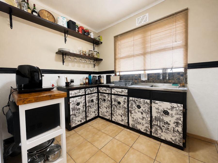 2 Bedroom Property for Sale in Heathfield Western Cape